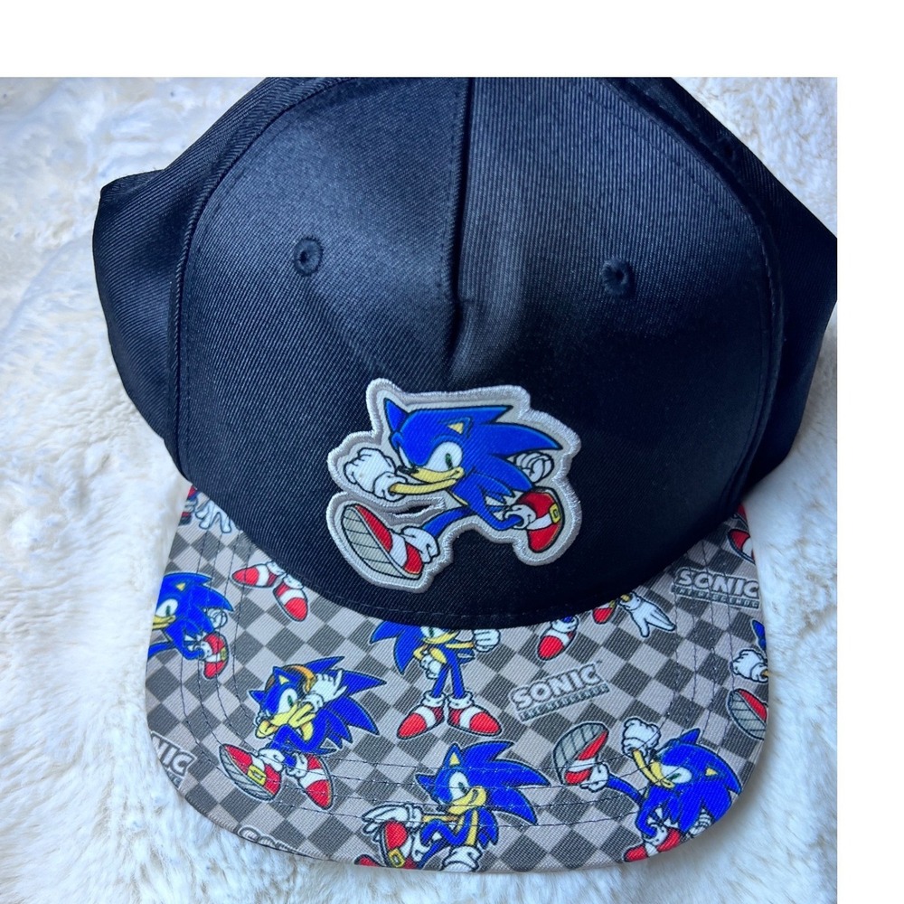 Sonic the Hedgehog Youth Snapback Hat Black Blue Sega Video Game Cap OSFM.